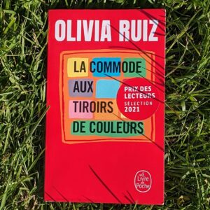 La commode aux tiroirs de couleurs