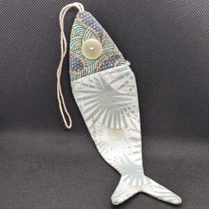 poisson en tissu à suspendre tropique clair