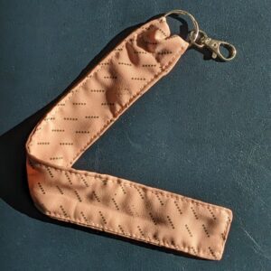 Porte-clé rose poudré