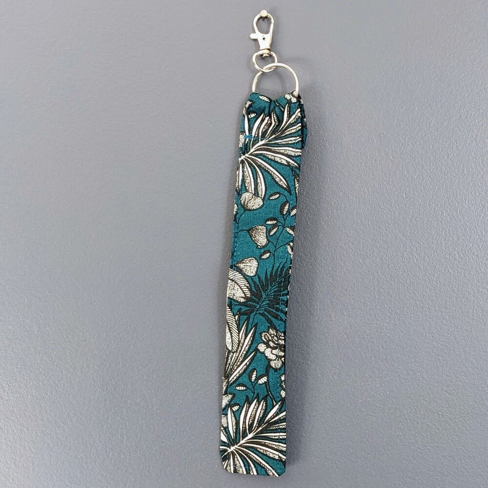 porte cle vegetaux sur fond bleu 1